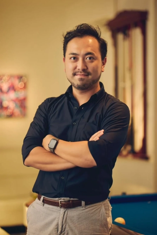 折高 一平氏のポートレート