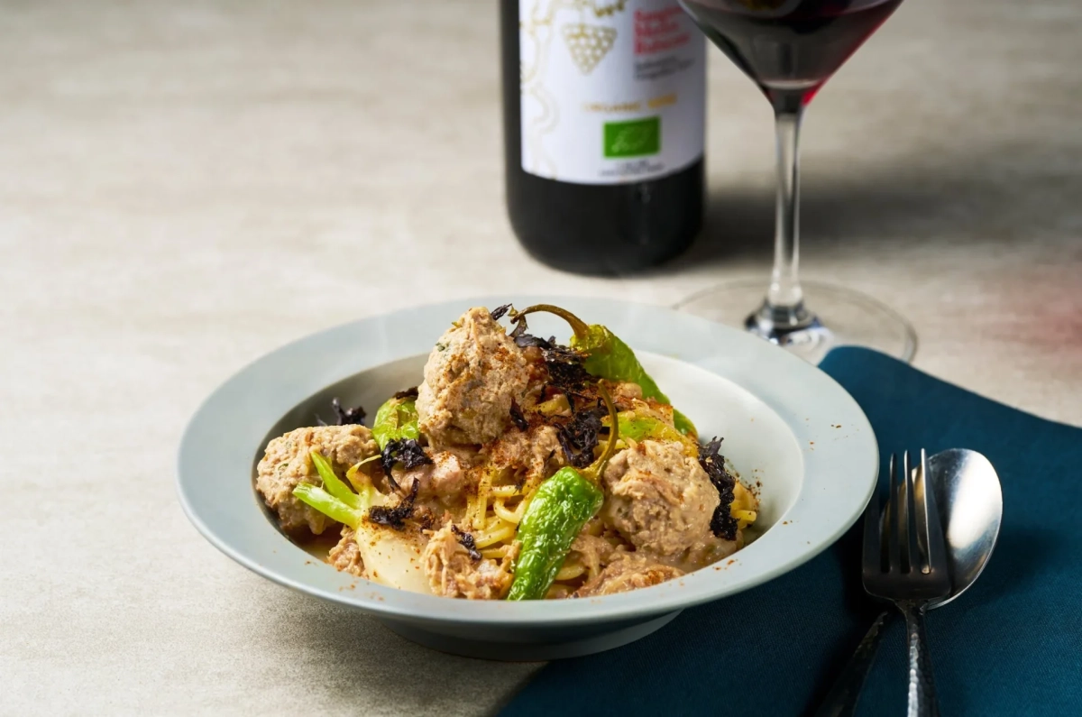 京鴨と菊芋のパスタ 黒七味添え