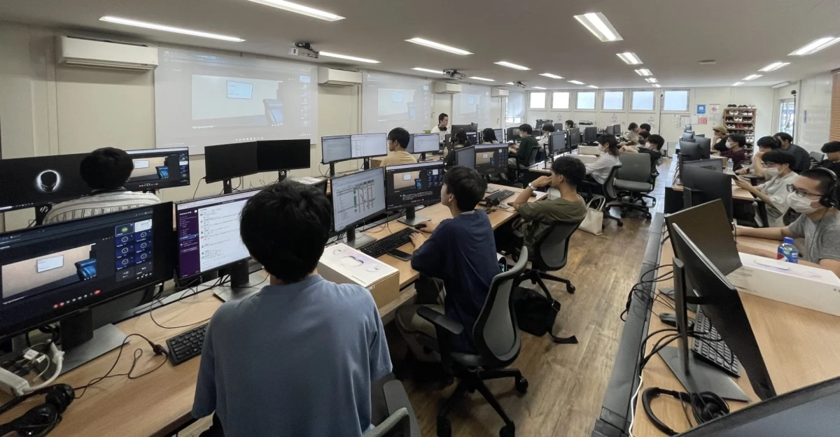 VR Innovation Academyの学習風景
