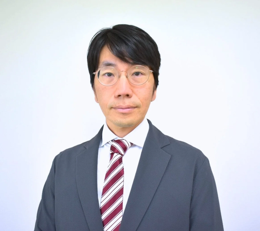 株式会社スーツ 代表取締役社長CEO 小松 裕介