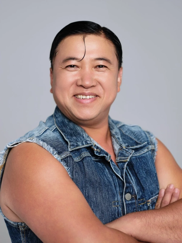 スギちゃんのポートレート