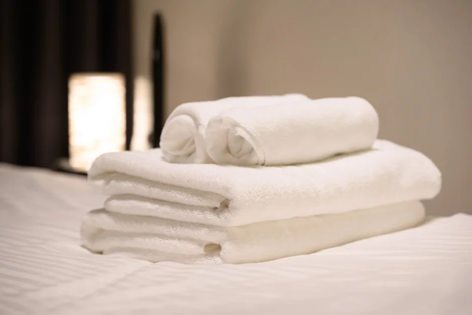 清潔に折りたたまれたタオル