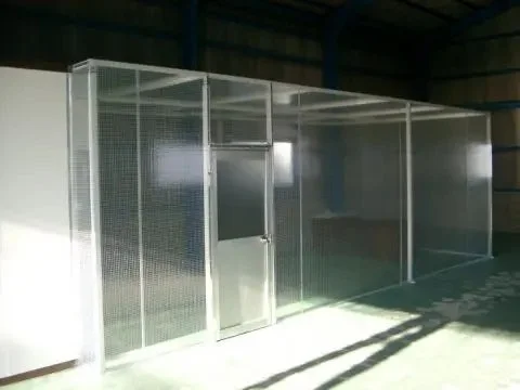 工場内のパーテーション