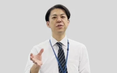 安達圭亮講師の画像