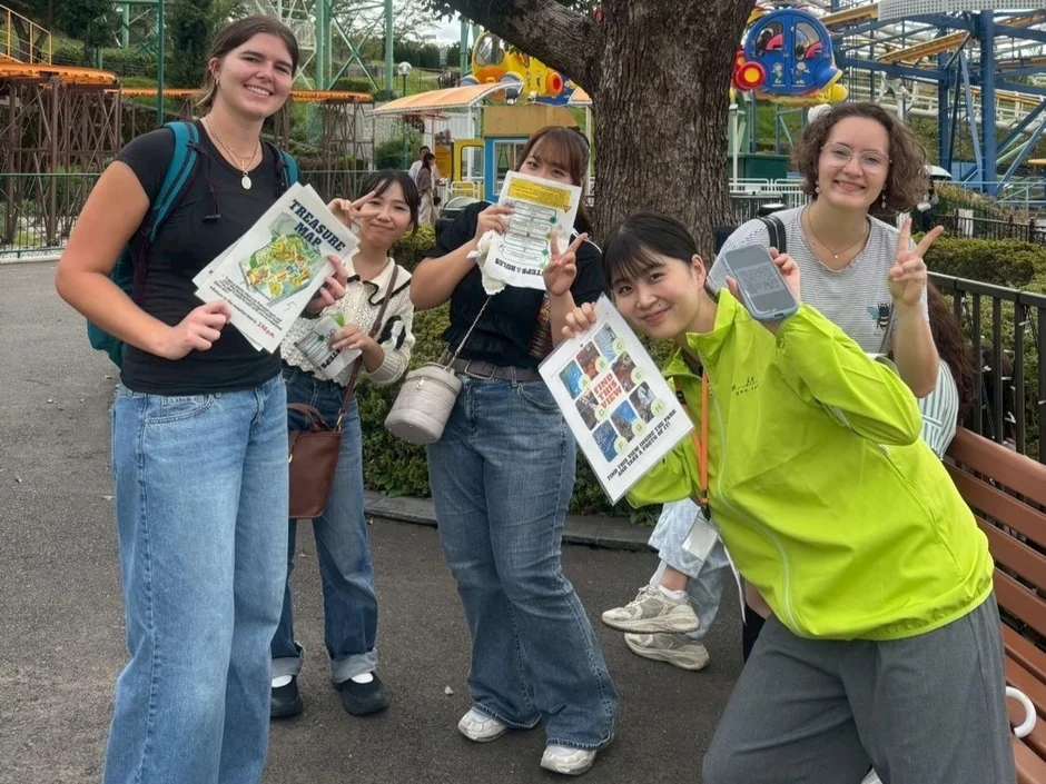 遊園地、友人、地図、宝探し