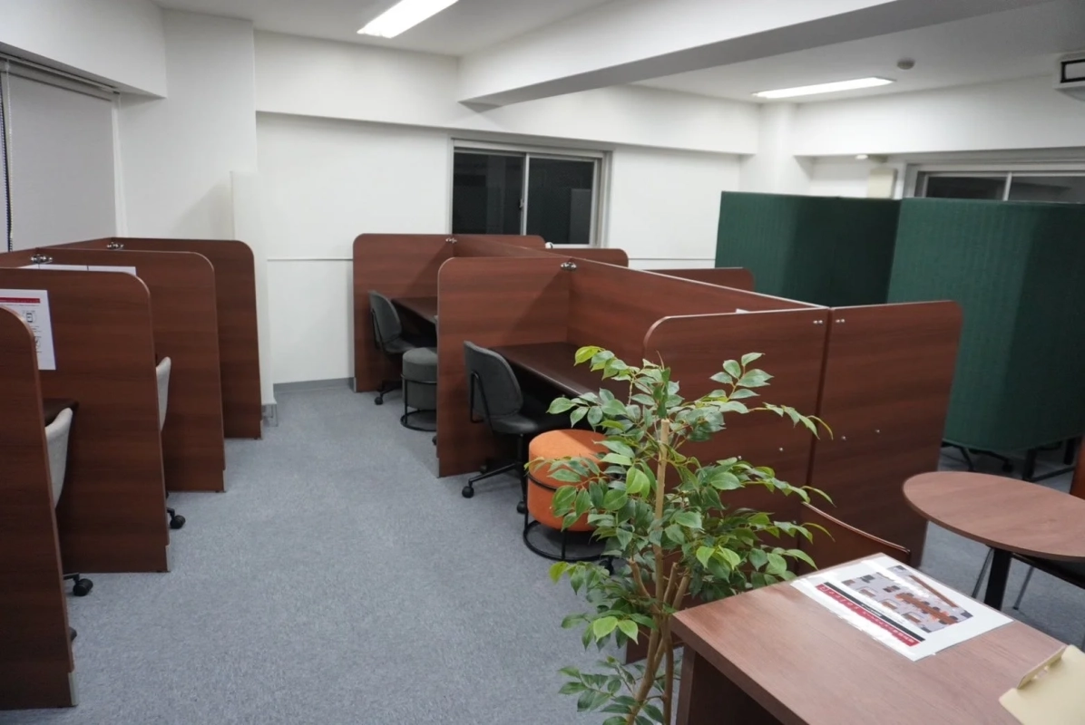 個別の学習・作業ブース