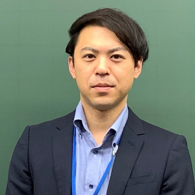 安達 圭亮 講師