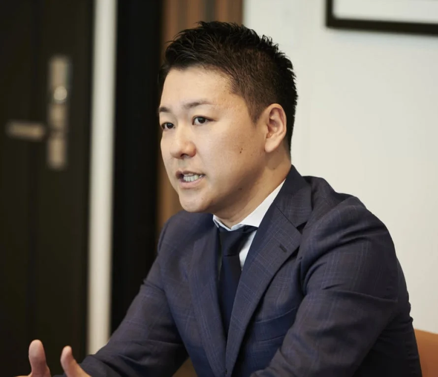 山本佳史氏