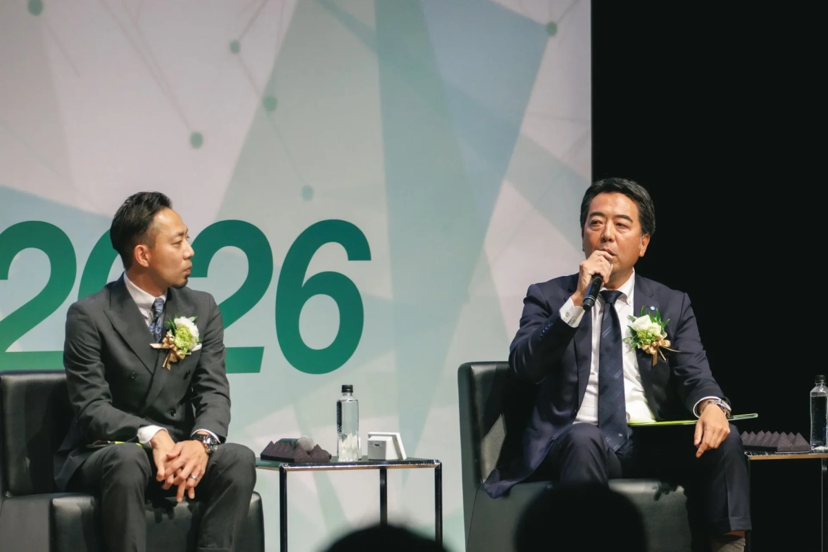 男性講演者2人