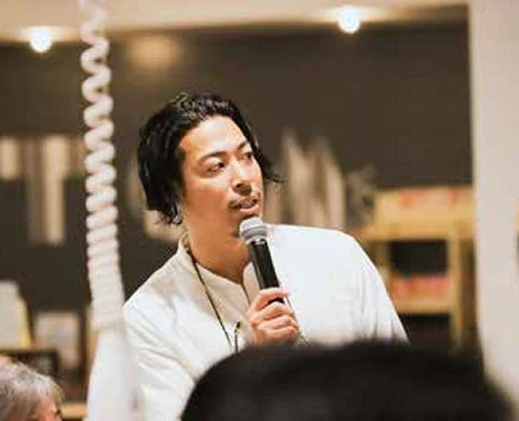 講師の山川勇之丈氏
