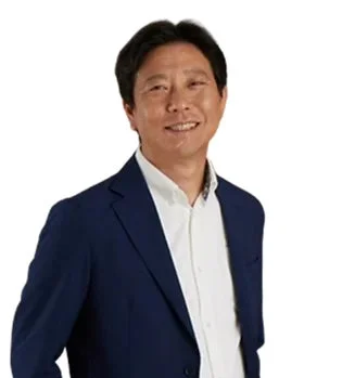 高橋理人氏のポートレート