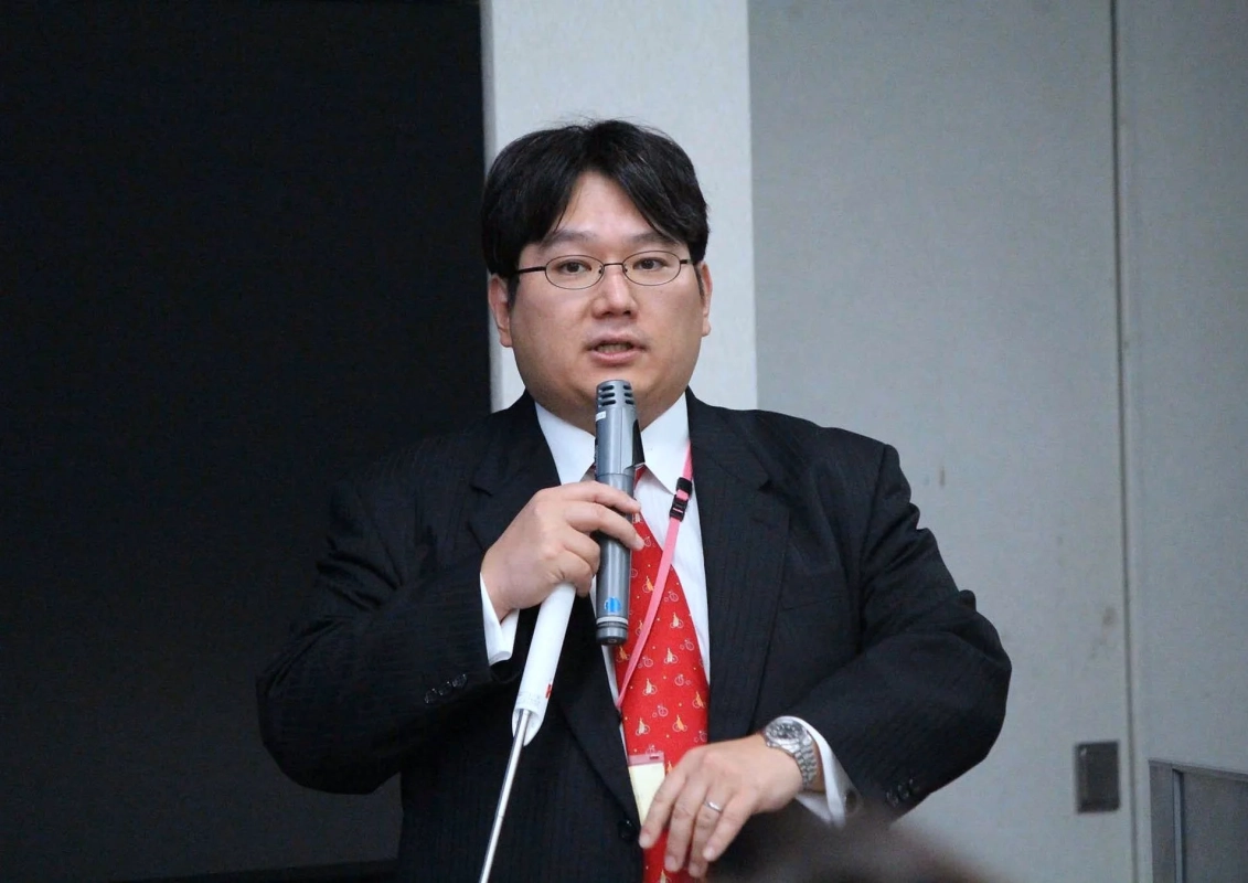 プレゼンテーションを行う戸村智憲氏