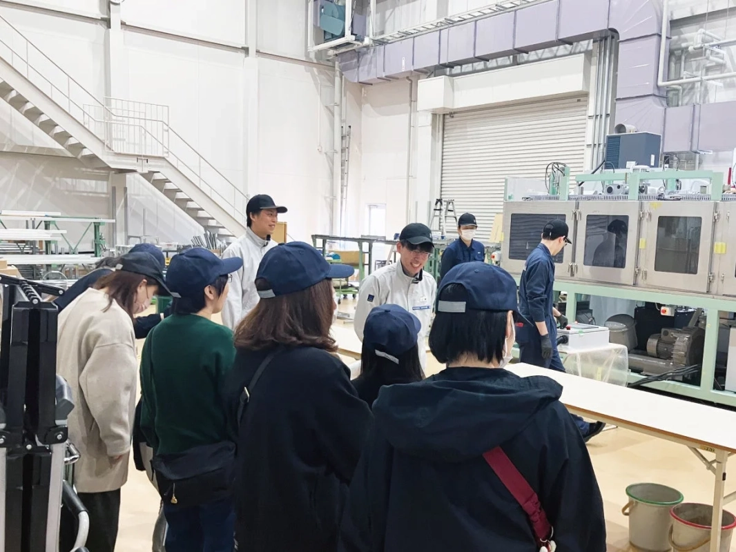 工場見学の様子
