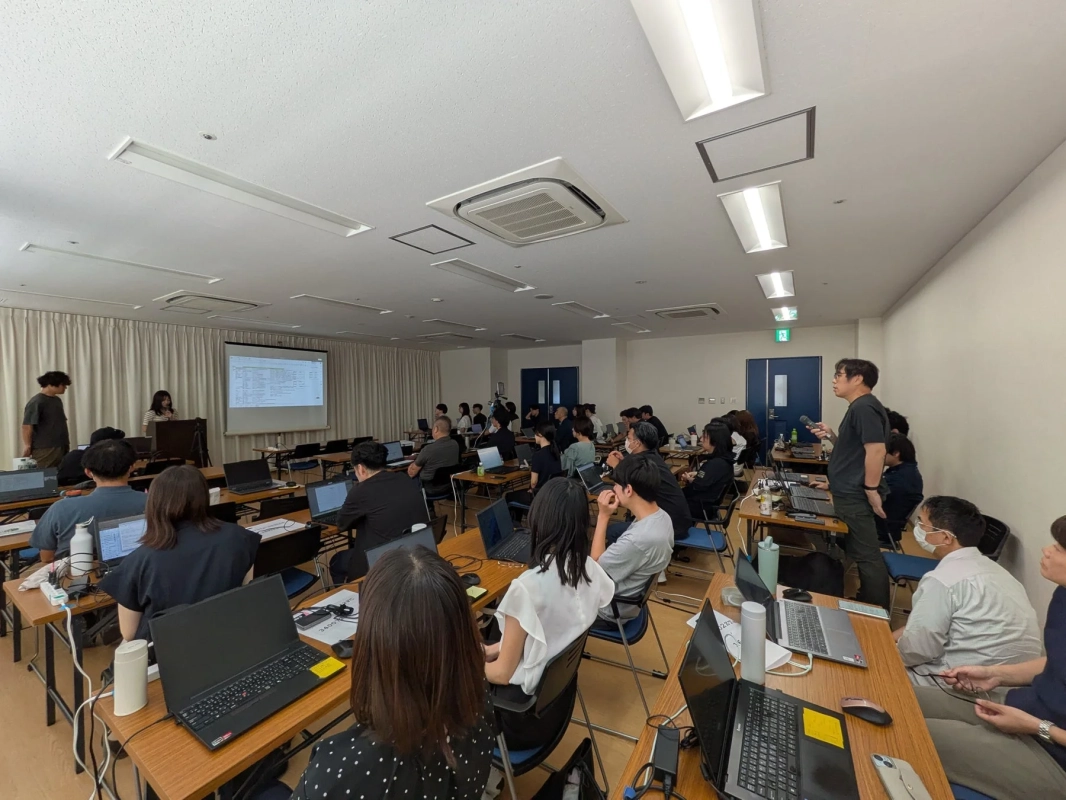LIFEFUNDのアンバサダー研究会風景
