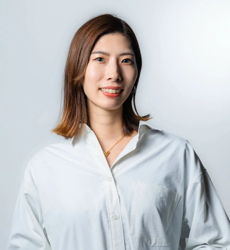 尾崎 莉緒 氏
