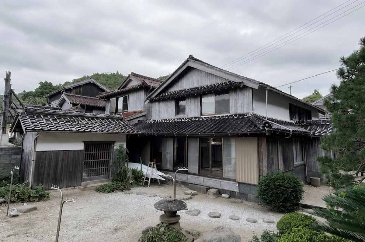 日本家屋と庭