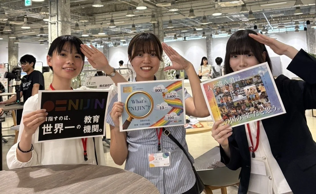 NIJINのビジョンを掲げるインターン生たち