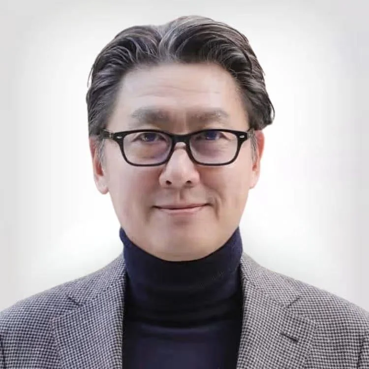 梅園 恭司氏