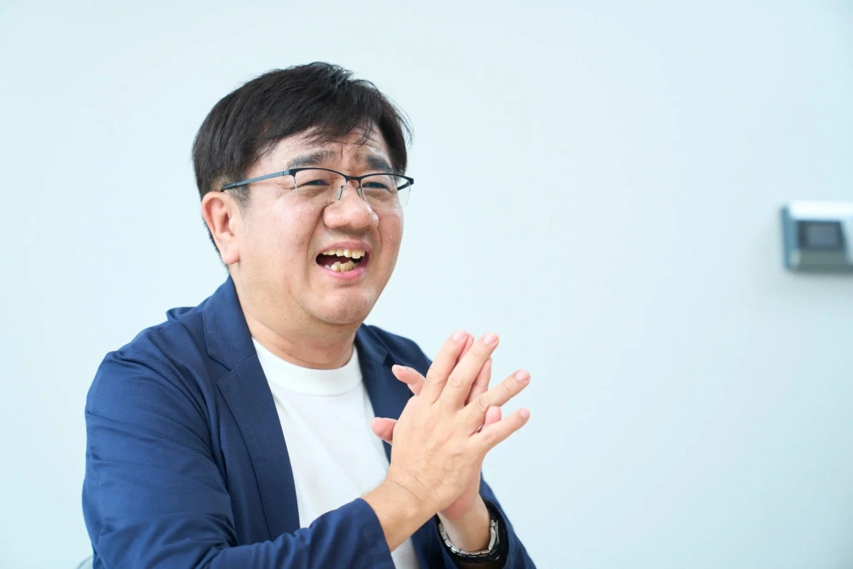 桑原裕文氏