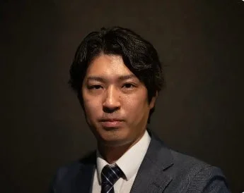 代表取締役 吉岡賢史